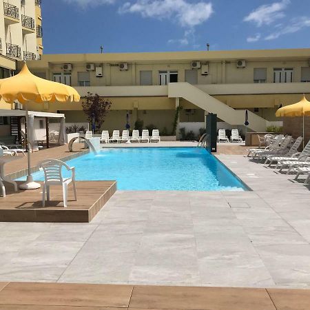 Appartamenti Montmartre Rimini Eksteriør billede