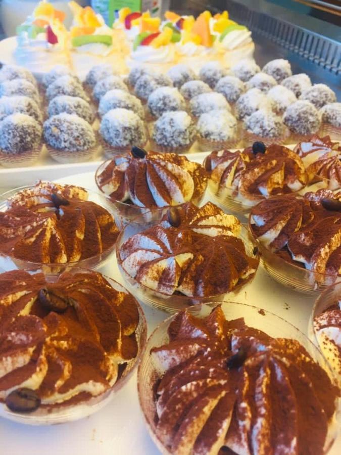 Appartamenti Montmartre Rimini Eksteriør billede