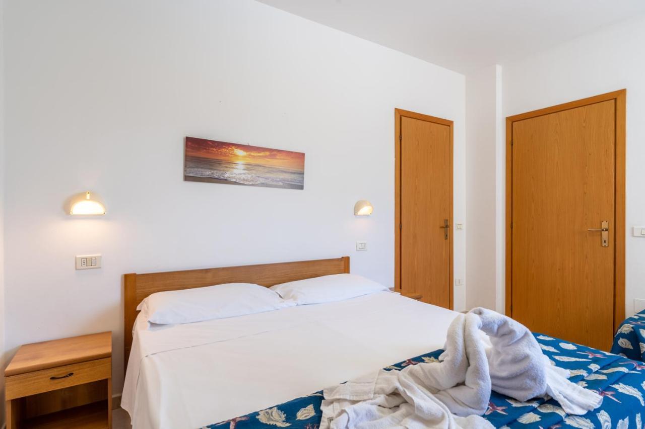 Appartamenti Montmartre Rimini Eksteriør billede